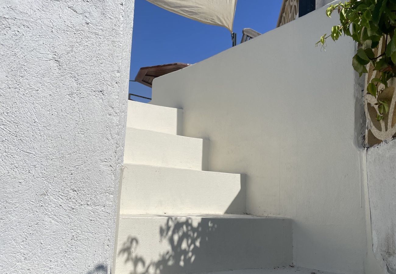 Apartment in Martigues - Logis de pêcheur 20 m de la mer