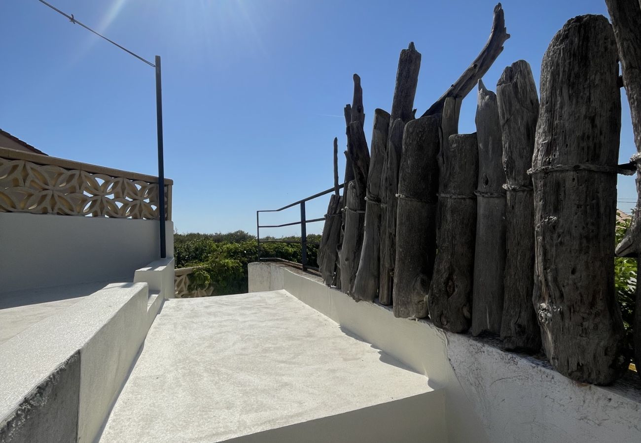 Apartment in Martigues - Logis de pêcheur 20 m de la mer
