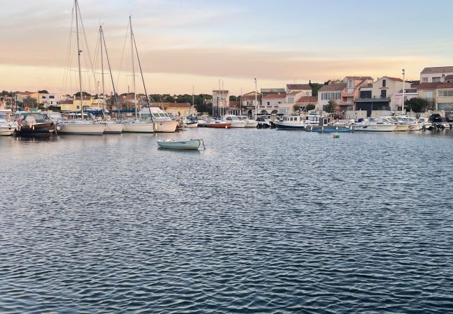 Studio in Martigues - Studio dans le village des pecheurs de Carro Studio in Martigues - Studio dans le village des pecheurs de Carro