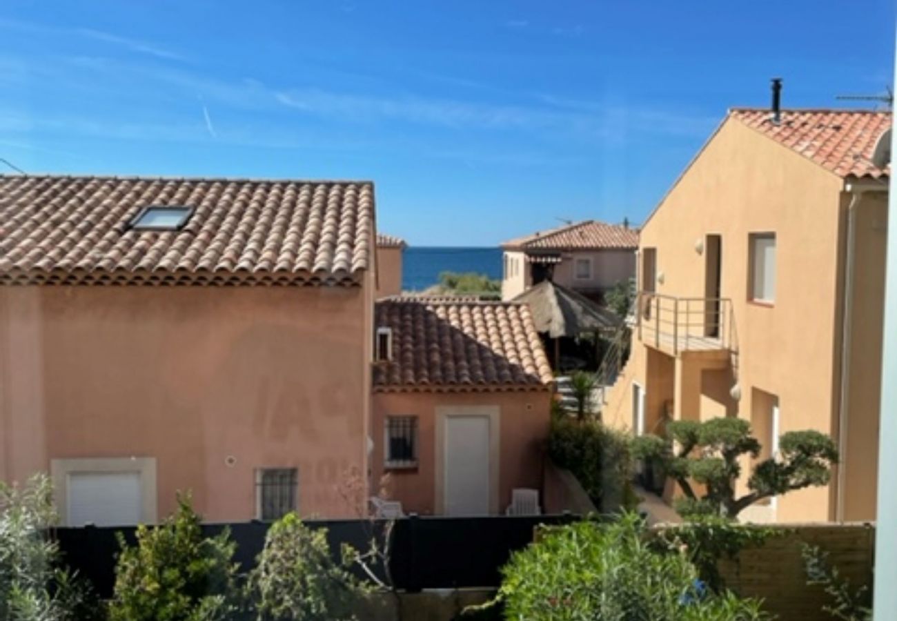 Studio in Martigues - STUDIO IN A FISHING VILLAGE