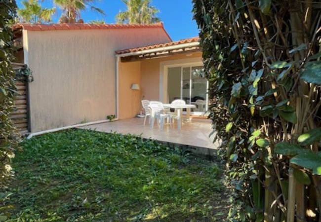 Apartment in Martigues - Carro, proche de la mer, appartement 2 chambres Apartment in Martigues - Carro, proche de la mer, appartement 2 chambres