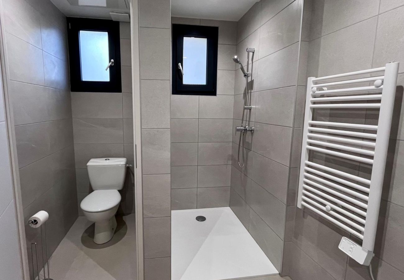 Apartment in Martigues - Martigues centre logement neuf avec parking