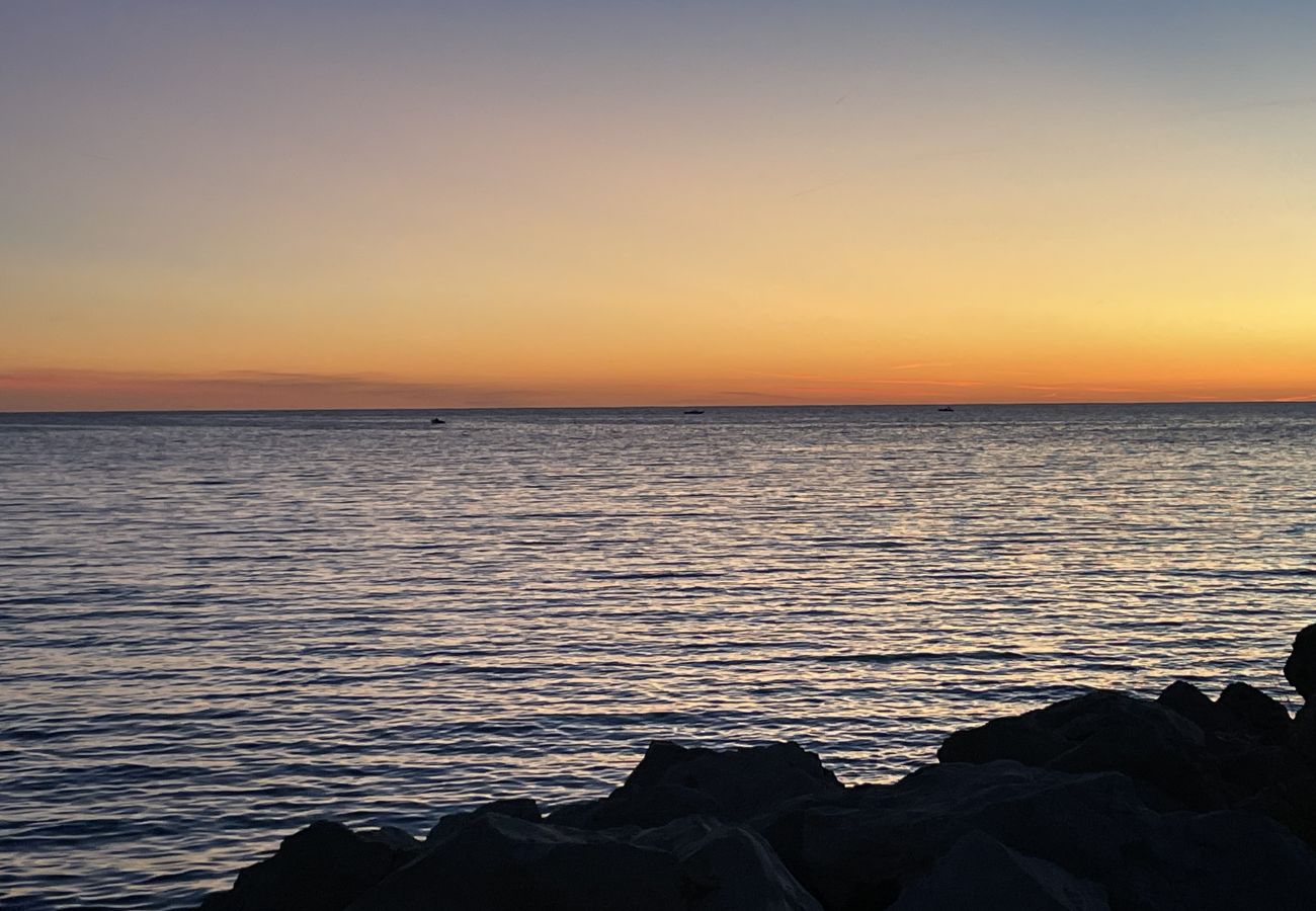 Appartement à Martigues - Cosy T2 les pieds dans l'eau