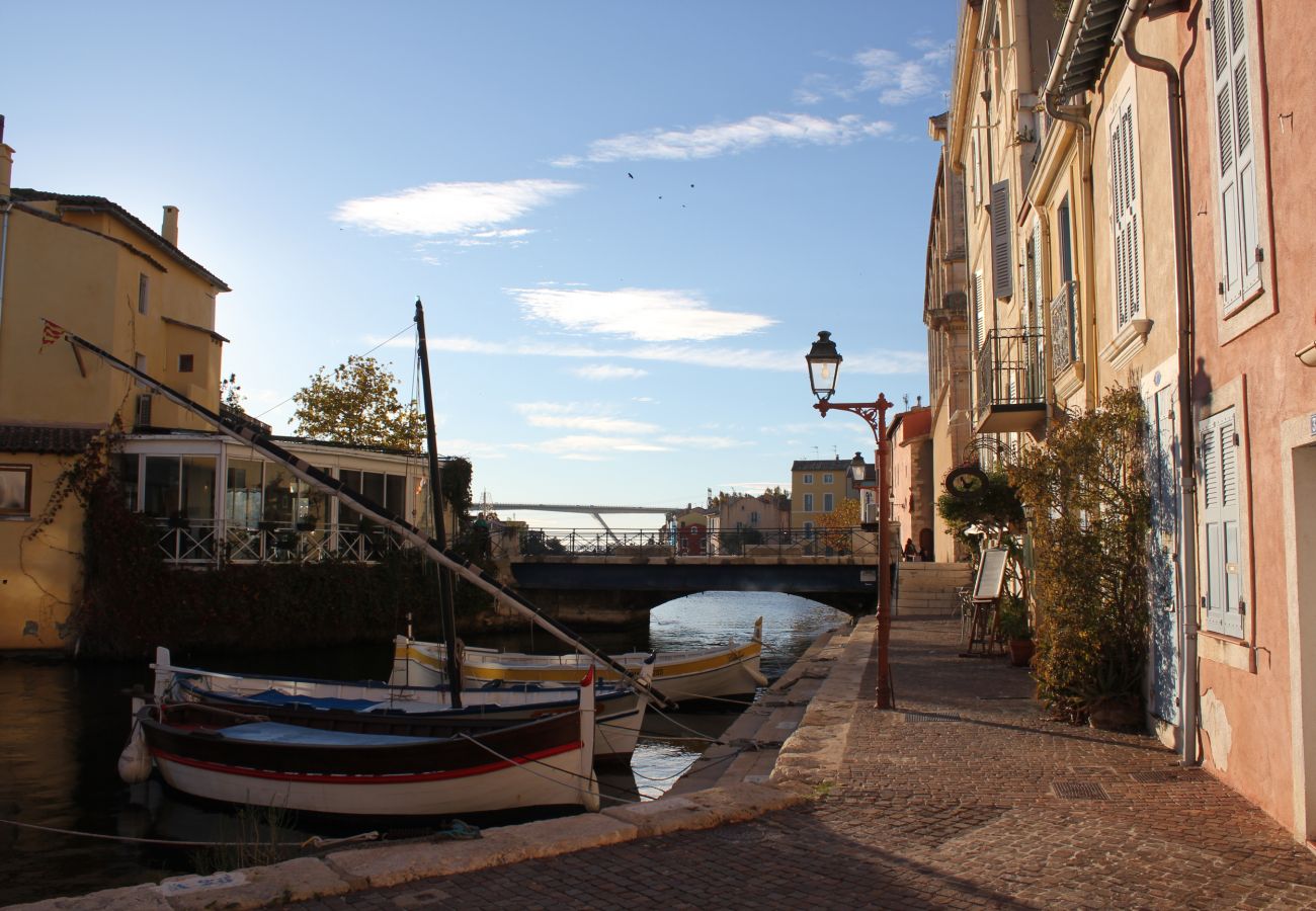 Studio à Martigues - STUDIO AU CENTRE VILLE DE MARTIGUES