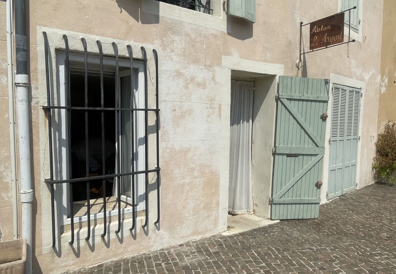 Studio à Martigues - L'Atelier, studio au petit port de Martigues