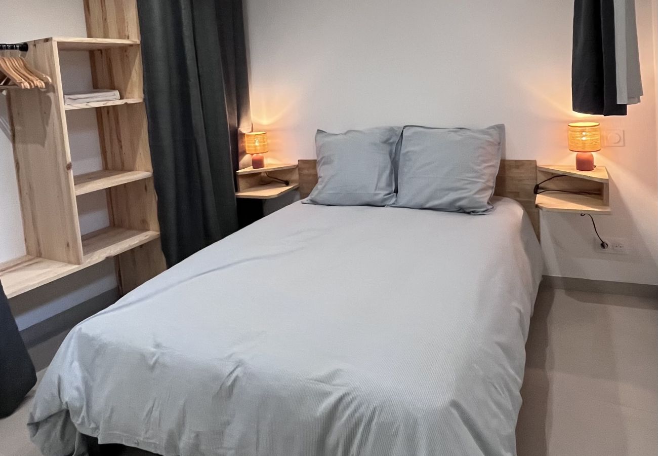 Appartement à Martigues - Logement neuf au centre de Martigues avec parking